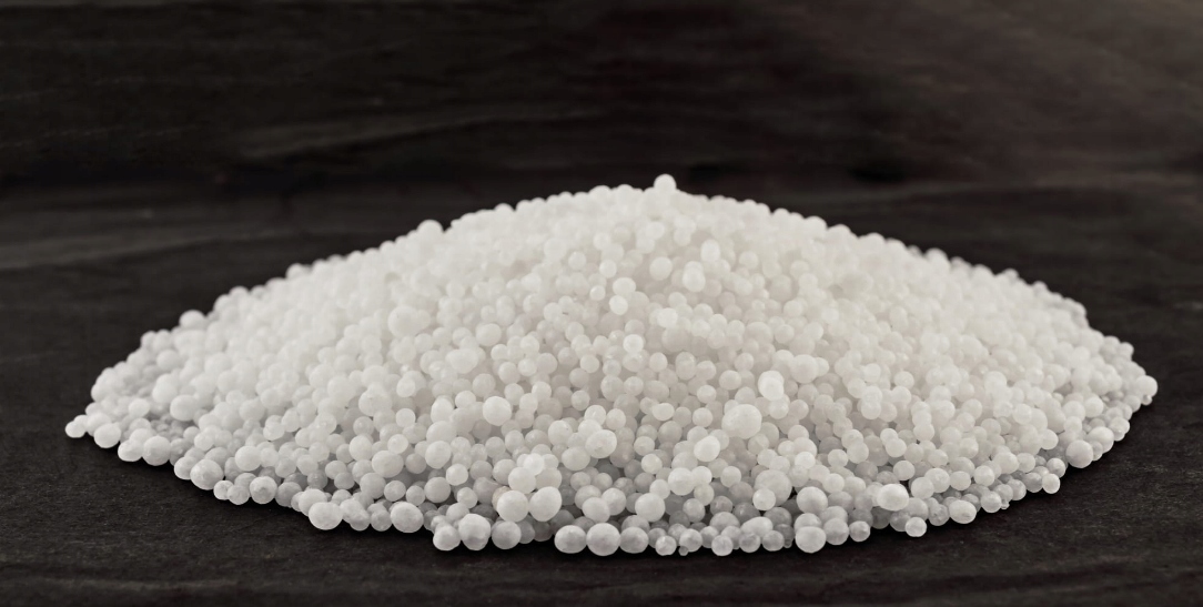 Sumin Mocznik 1 kg, nawóz azotowy Sumin Mocznik 1 kg, nawóz azotowy