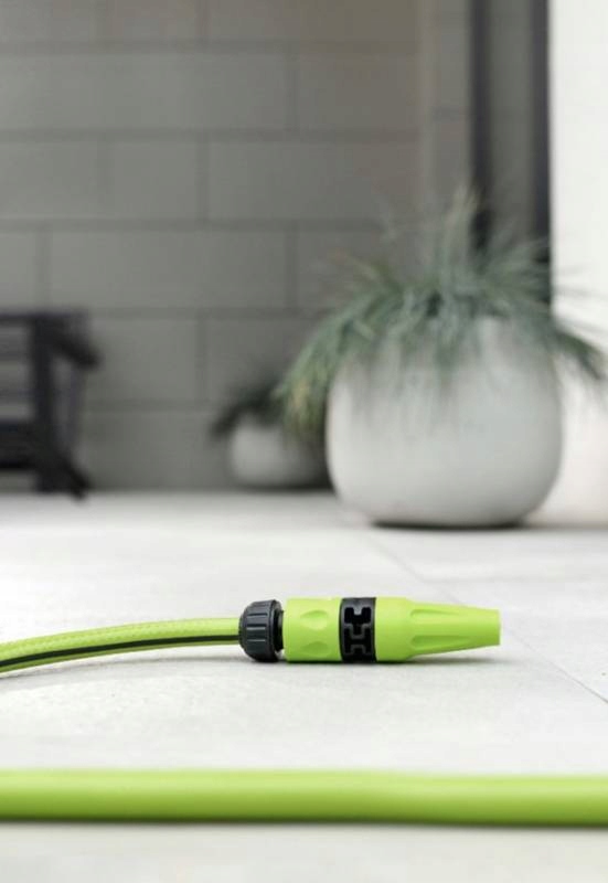 Wąż ogrodowy Cellfast Quattro 1/2" 15m 10-064 wąż 4-warstwy Wąż ogrodowy Cellfast Quattro 1/2" 15m 10-064 wąż 4-warstwy