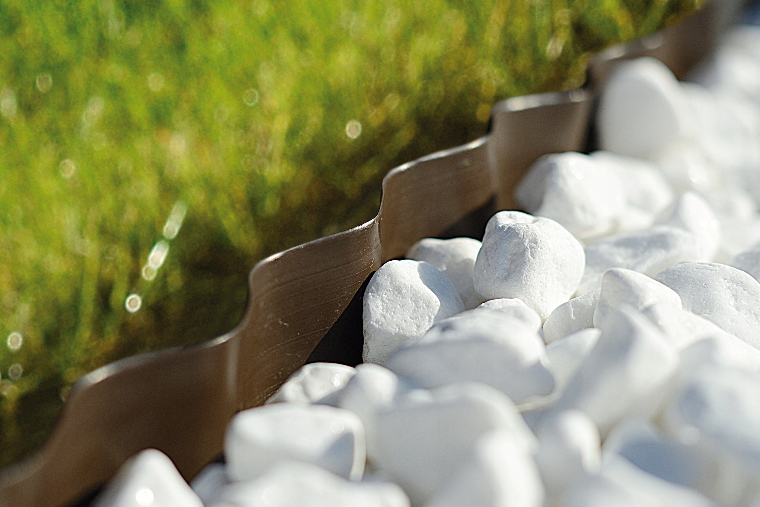 Obrzeża Cellfast 20 cm x 9 m. brąz 30-013h Obrzeża Cellfast 20 cm x 9 m. brąz 30-013h