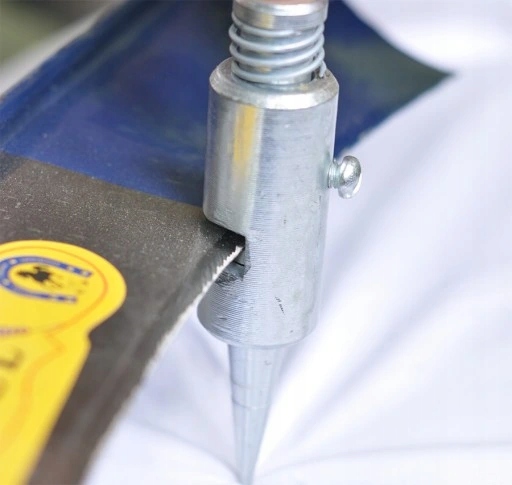 Klepadełko, klepadło, babka do klepania kosy Klepadełko, klepadło, babka do klepania kosy